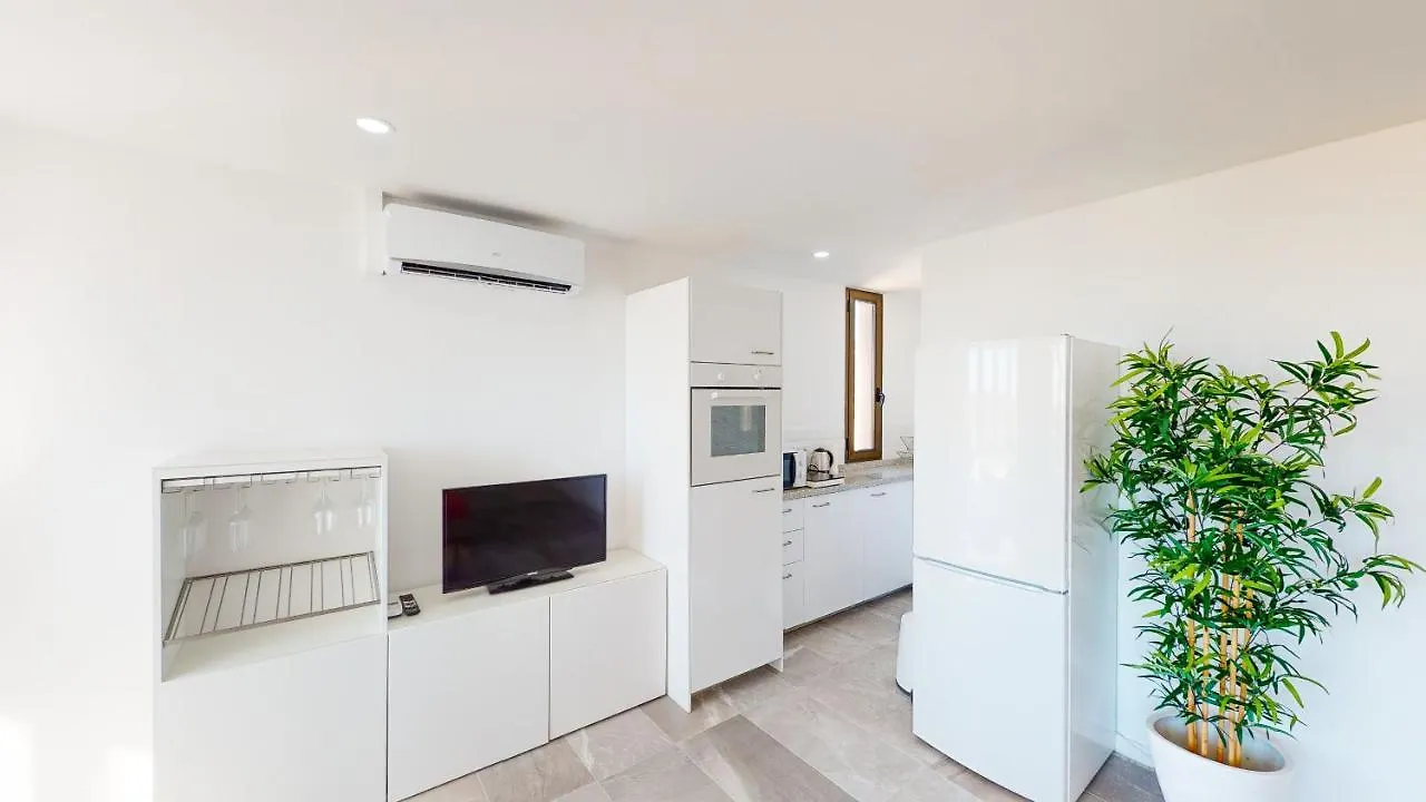 Las Palmeras - Best Location Cozy Apartment Fuengirola